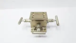 ANDERSON GREENWOOD M4AVC 02-2565-540 INSTRUMENT MANIFOLD VALVE 6000SPSI
