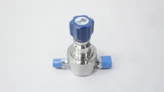 PARKER SQ420E1004PXXFS8FIIM MANUAL PRESSURE REDUCING REGULATOR VALVE 1/2IN