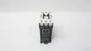 FUJI ELECTRIC SC-E03/G AC CONTACTOR 24V-DC 7.5HP 20A AMP