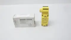TELEMECANIQUE XCS B1618929 SAFETY INTERLOCK SWITCH 240V-AC