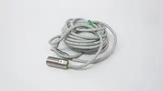 YAMATAKE FL7M-5E6-L5 PROXIMITY SWITCH