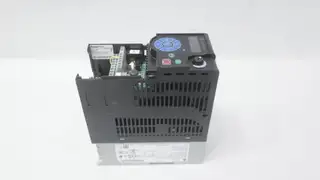 ALLEN BRADLEY 25A-D6P0N104 SER B AC VFD DRIVE 3HP 0-460V-AC 380-480V-AC 0-500HZ