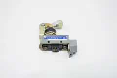 HONEYWELL BZE6-2RN2 LIMIT SWITCH 600V-AC