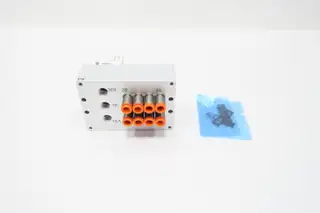 SMC SS5Y3-51F1-04D-KN7T PLUG-IN PNEUMATIC MANIFOLD ASSEMBLY