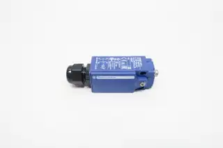 TELEMECANIQUE XCKN2110G11 LIMIT SWITCH 240V-AC