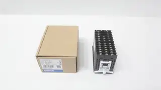 OMRON E5EC-QQ4DSM-012 DIGITAL CONTROLLER 24AC/DC