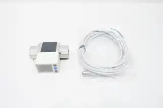 SMC PF3W720-03-C-M DIGITAL FLOW SWITCH 12-24V-DC 3/8IN NPT 2-16L/MIN