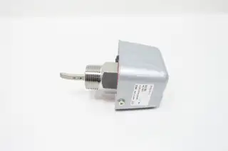 SMC IF313-10-11 FLOW SWITCH 125/250V-AC 1MPA 1IN NPT