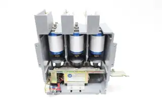 ALLEN BRADLEY 1502-V4CBDI SER B VACUUM CONTACTOR 2500-5000V-AC 400A AMP