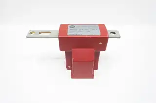 ALLEN BRADLEY 80025-158-09 CURRENT TRANSFORMER 60KV-AC 100:5A