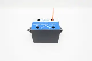 VICKERS F3-DG17V4-010N-10 LEVER-OPERATED DIRECTIONAL CONTROL VALVE