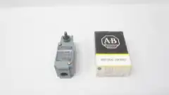 ALLEN BRADLEY 802T-ATP OILTIGHT LIMIT SWITCH 24-300V-AC