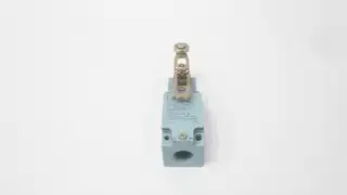 TELEMECANIQUE ZCK-J25 LIMIT SWITCH 240V-AC