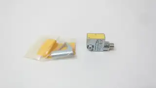 TURCK BIM-IKM-AZ3X2-B3131 W/KLI3 PROXIMITY SENSOR 20-240V-AC
